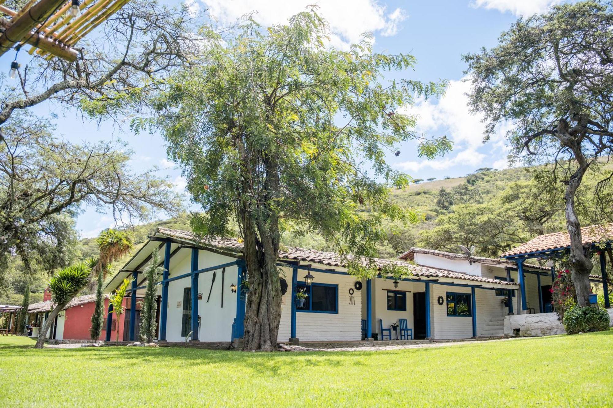 Hacienda San Francisco Hotel Tumbabiro Ngoại thất bức ảnh